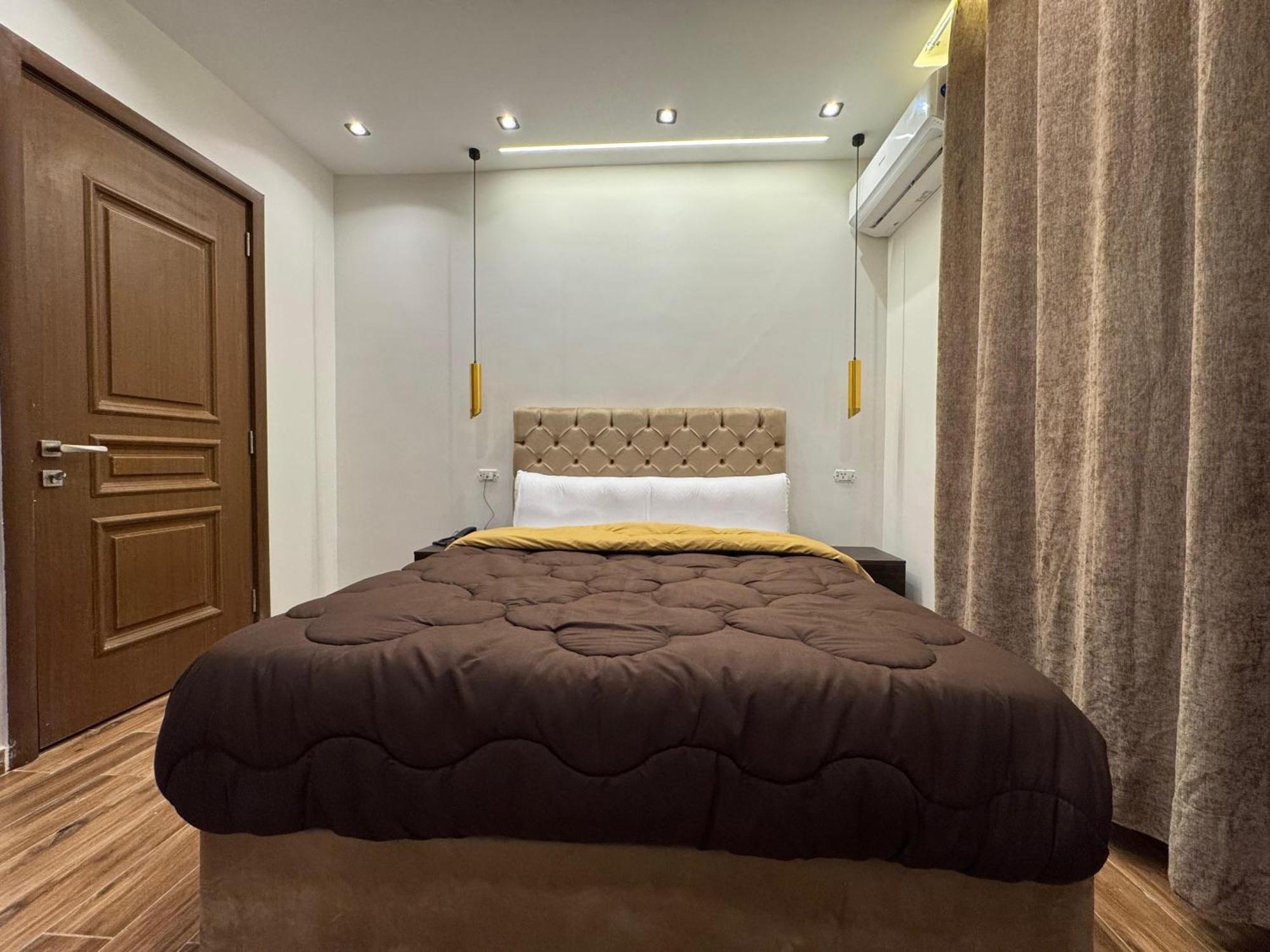 New White Pyramids Inn Ghatati エクステリア 写真