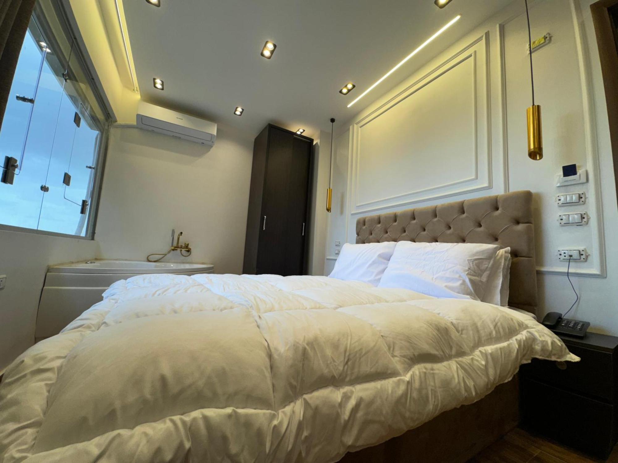 New White Pyramids Inn Ghatati エクステリア 写真