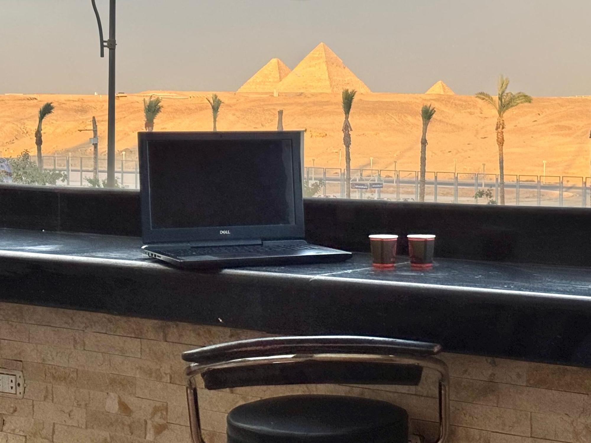 New White Pyramids Inn Ghatati エクステリア 写真