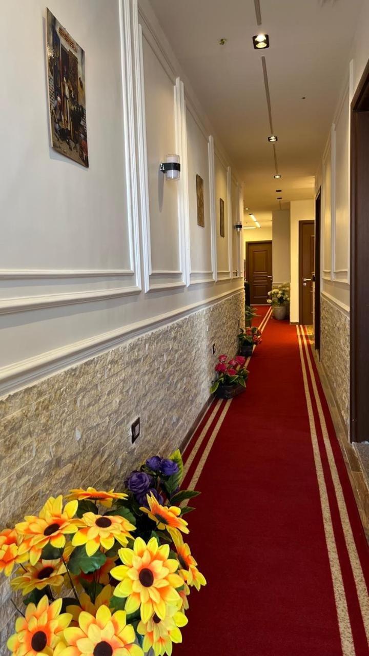 New White Pyramids Inn Ghatati エクステリア 写真