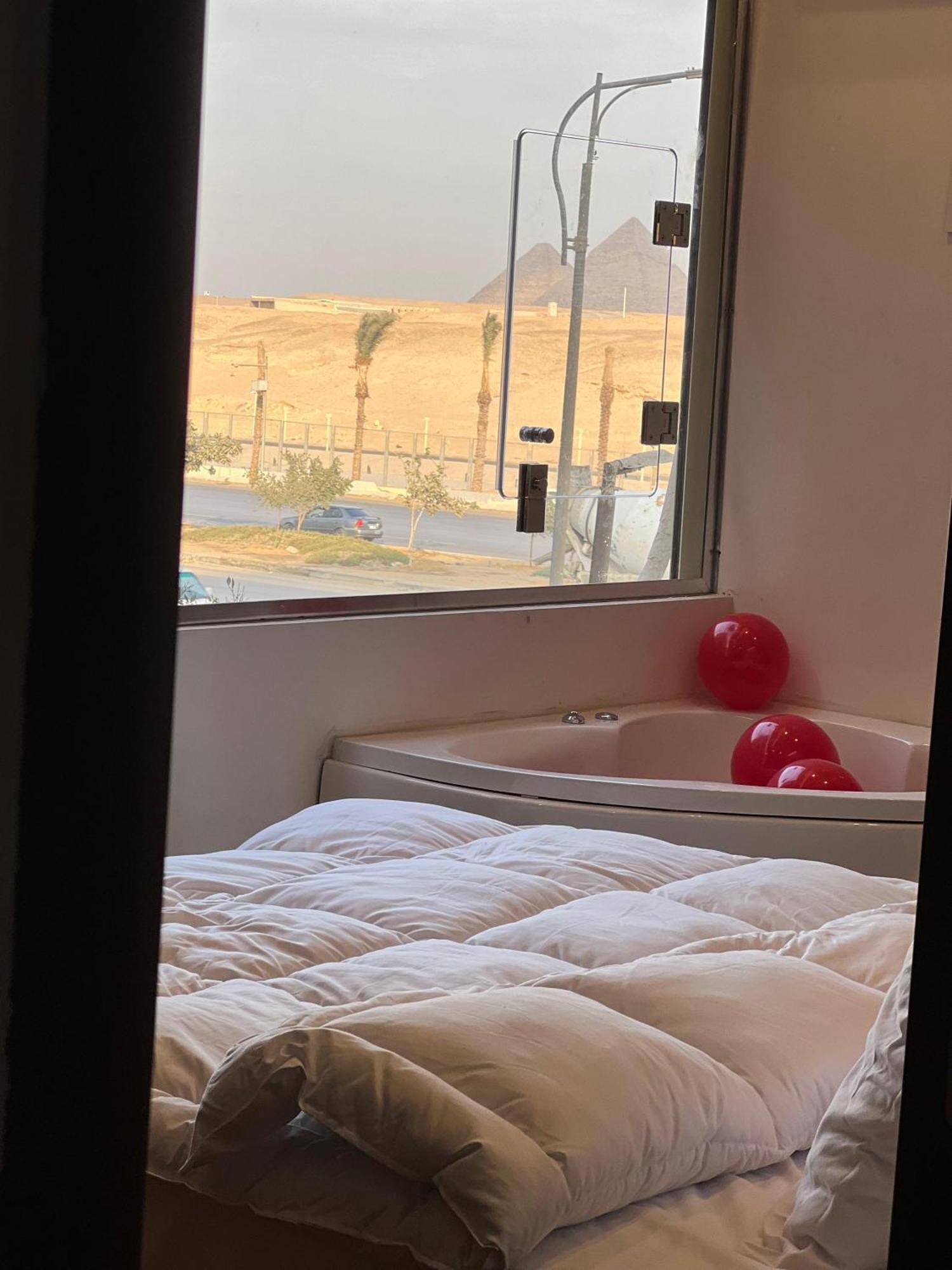 New White Pyramids Inn Ghatati エクステリア 写真